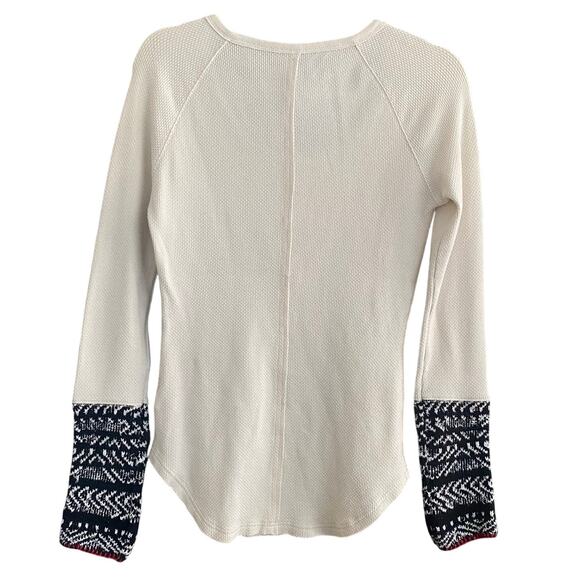 Free People Alpine Cuff Sleeve Thermal Henley Waffle Knit Sz Medium Cream Black - Picture 5 of 7